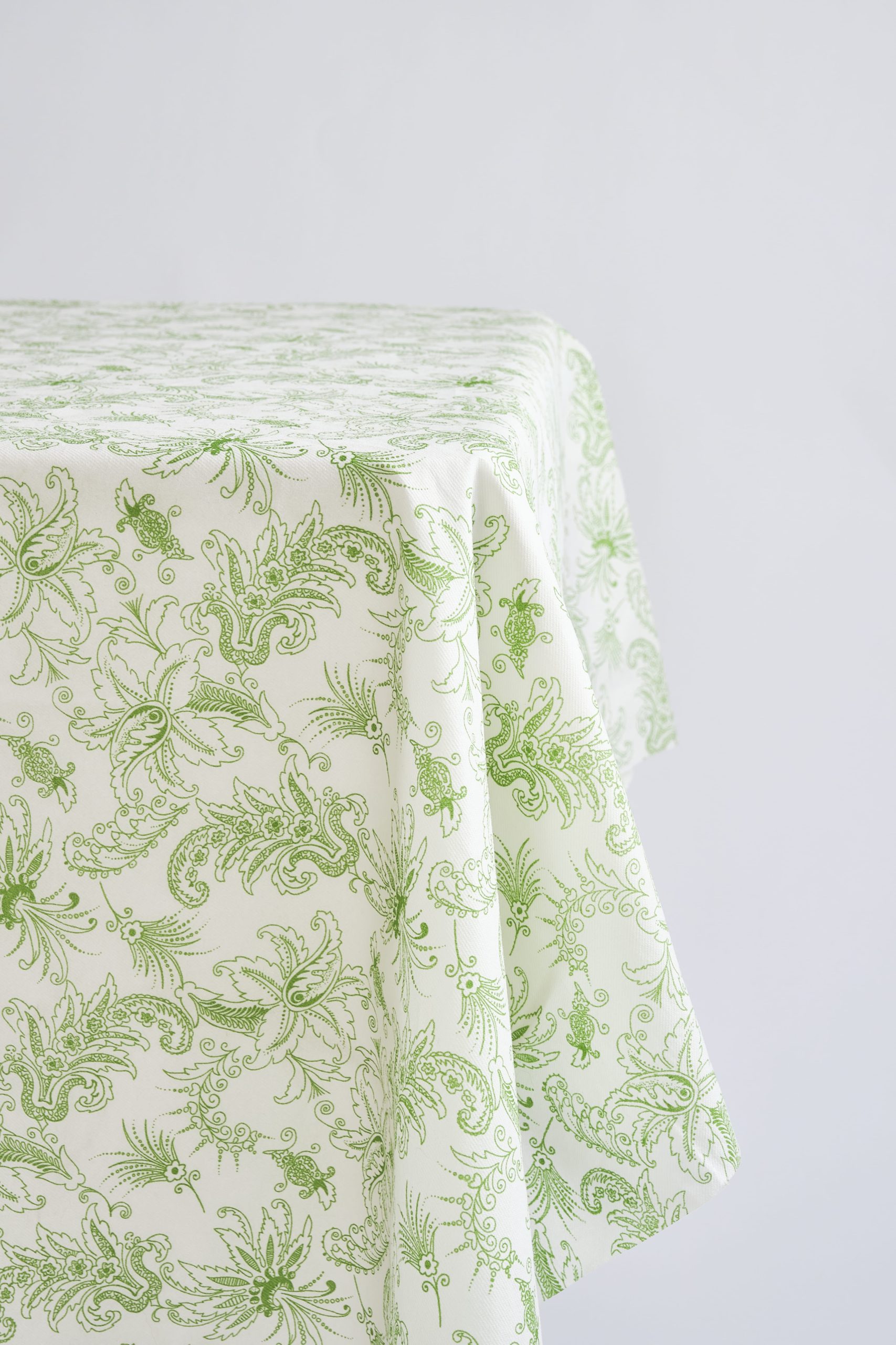 SS_Product Shoot_102025_8318 Paisley - Tablecloth - Lime Green